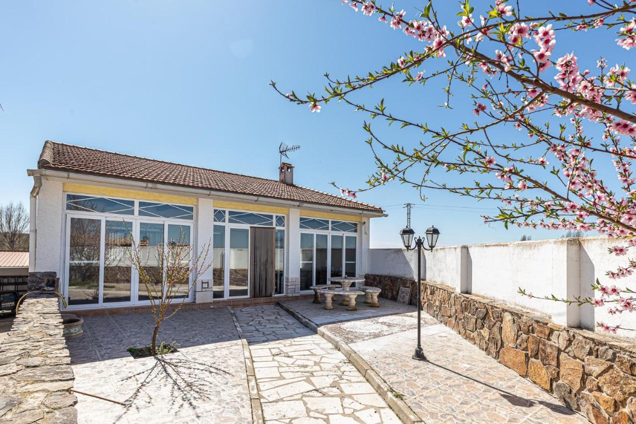 Waou Deluxe Cottage Titulcia Zewnętrze zdjęcie