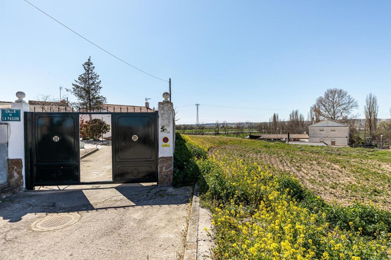 Waou Deluxe Cottage Titulcia Zewnętrze zdjęcie